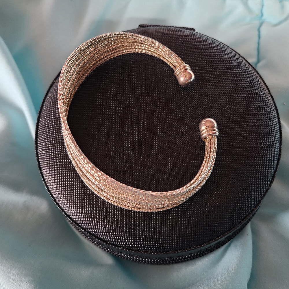 Solid Sterling Silver Diamond Cut Bangle Cuff Bra… - image 4